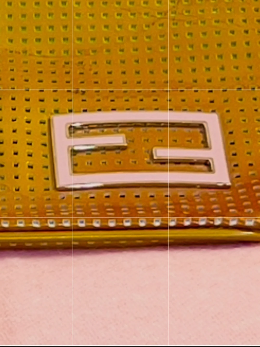 FENDI🌟Golden-yellow neon green Patent Perforated Shoulder Bag with Pink!